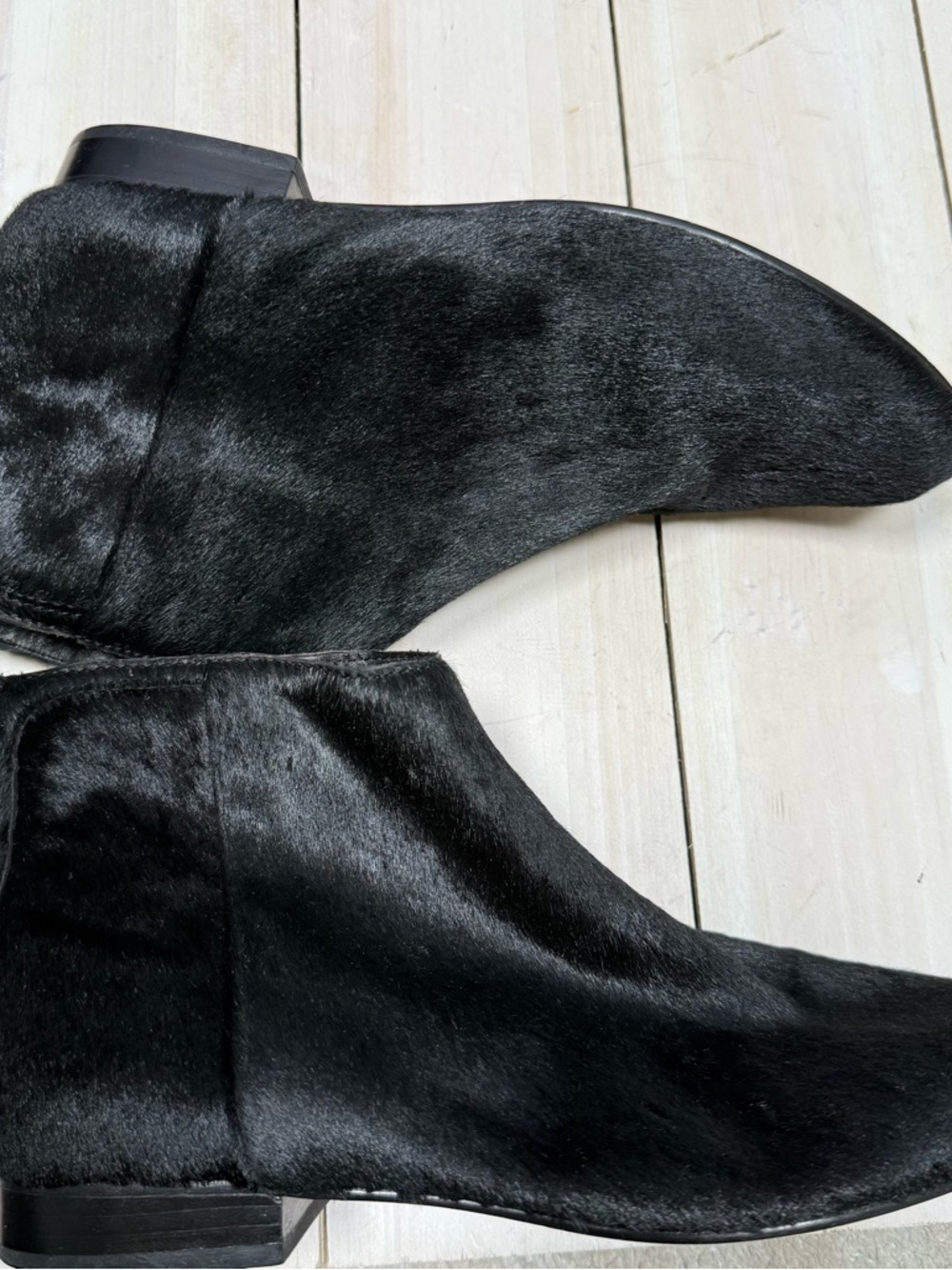 Theory Women’s Black Calf hair leather ankle boots Size 7.5